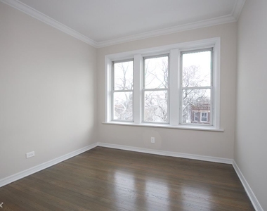 3004 N. Whipple, Unit 4 - Photo Thumbnail 15