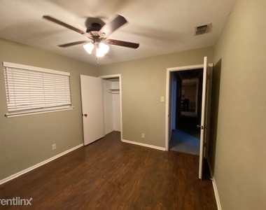 6915 North Forest Crest Street - Photo Thumbnail 7