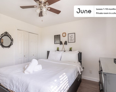 6409 Burns Street, Austin, Tx, 78752 - Photo Thumbnail 2