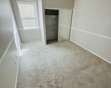 25039 Quince Hill St #2 - Photo Thumbnail 9