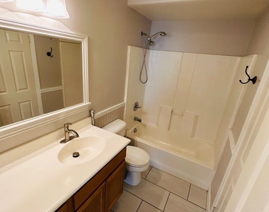 25039 Quince Hill St #2 - Photo Thumbnail 12