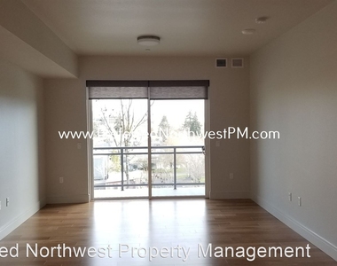 1600 Pearl St #604 - Photo Thumbnail 3