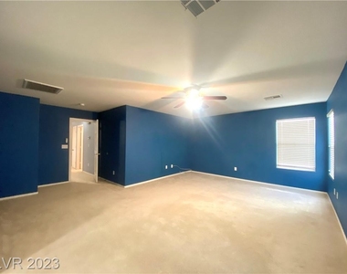 11257 Andreola Court - Photo Thumbnail 7