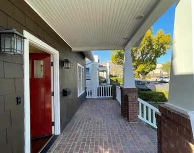 945 Paloma Ave 945 - Photo Thumbnail 3