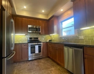 945 Paloma Ave 945 - Photo Thumbnail 13