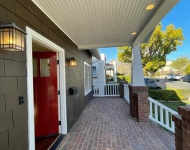 945 Paloma Ave 945 - Photo Thumbnail 2