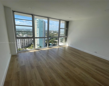 2451 Brickell Ave - Photo Thumbnail 15