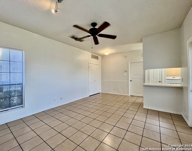 6100 Woodlake Pkwy - Photo Thumbnail 2