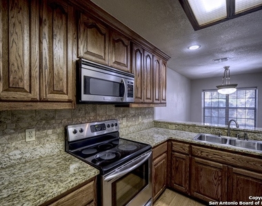 4507 Smokey Wood Ln - Photo Thumbnail 9