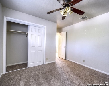 4507 Smokey Wood Ln - Photo Thumbnail 27