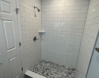 7028 Ridge Ave - Unit 1 - Photo Thumbnail 4