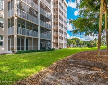 250 Jacaranda Dr - Photo Thumbnail 18