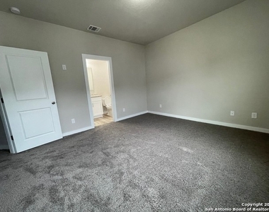 21514 Sir Walter Ln - Photo Thumbnail 40