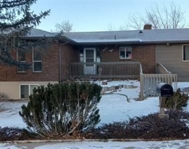 1550 R Hiawatha Drive - Photo Thumbnail 1