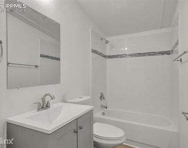 1057 R Claiborne Road - Photo Thumbnail 27