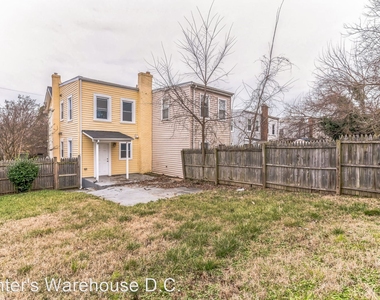 4626 Hayes Street Ne - Photo Thumbnail 14