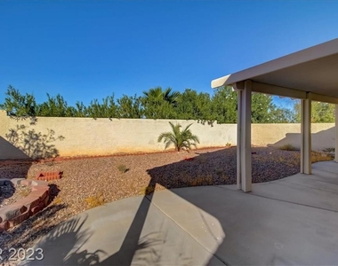 8324 Carmen Boulevard - Photo Thumbnail 24