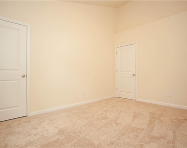 5956 Krim Drive - Photo Thumbnail 29