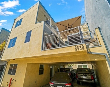 5938 N Barton Ave - Photo Thumbnail 12