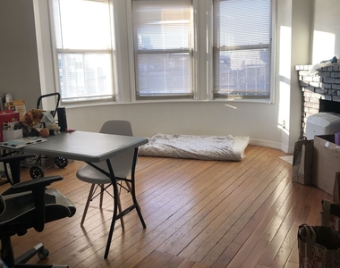 879 Beacon St Apt 52 - Photo Thumbnail 4