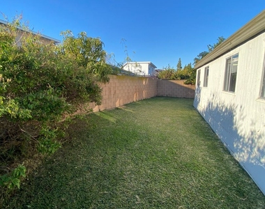 17003 Leslie Ave - Photo Thumbnail 30