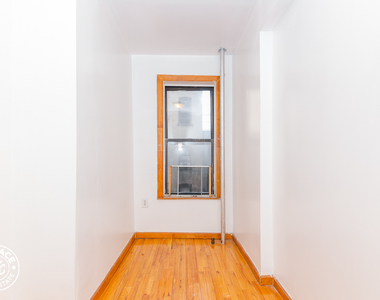 134 Boerum Street - Photo Thumbnail 7