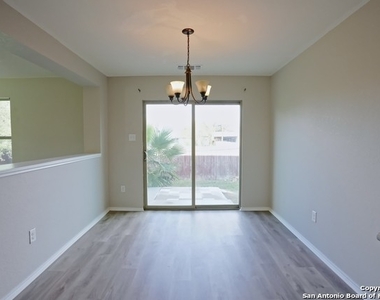 207 Pleasanton Spring - Photo Thumbnail 13