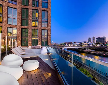 Third At Bankside - Photo Thumbnail 8