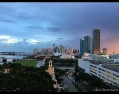 1717 N Bayshore Dr 1553 - Photo Thumbnail 9