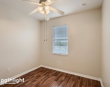 11541 Fountainhead Drive Unit - Photo Thumbnail 11