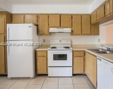 2257 Sw 80th Ter - Photo Thumbnail 1