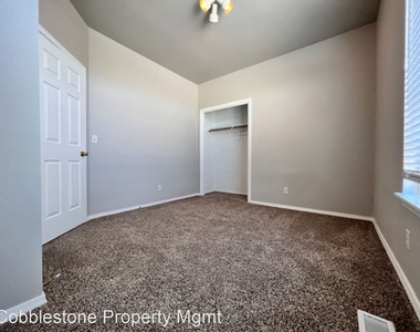 4152 W Niemann - Photo Thumbnail 9