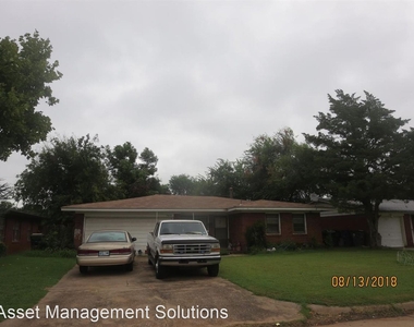 2645 Lakeside Dr. - Photo Thumbnail 1