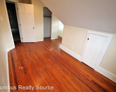 2233 Summit Street - Photo Thumbnail 4