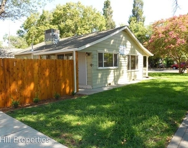 832 Orient St House, Cottage - Photo Thumbnail 11