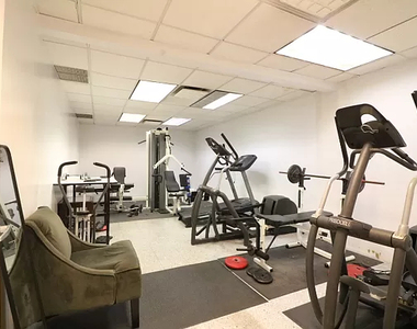 343 West 51st Street - Photo Thumbnail 9