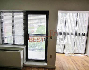 343 West 51st Street - Photo Thumbnail 6