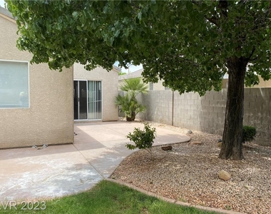 3260 Fossil Springs Street - Photo Thumbnail 23