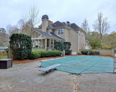 404 Burgess Point - Photo Thumbnail 48