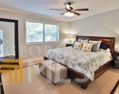 1701 Cedar Chase Lane Ne - Photo Thumbnail 8