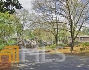 1701 Cedar Chase Lane Ne - Photo Thumbnail 16