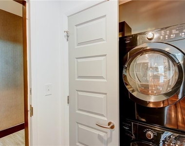 1080 Peachtree Street Ne - Photo Thumbnail 12