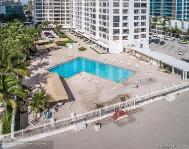 3505 S Ocean Dr - Photo Thumbnail 28