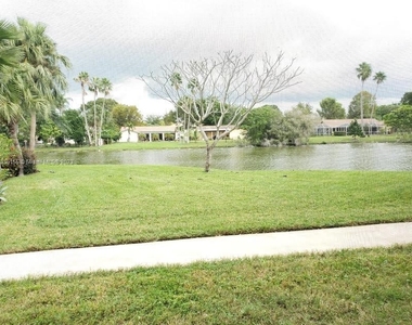 11453 Nw 39th Ct - Photo Thumbnail 21