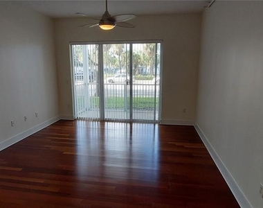 1501 Doyle Carlton Drive - Photo Thumbnail 6