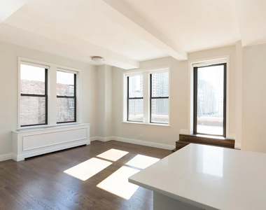 West 70 St  - Photo Thumbnail 3