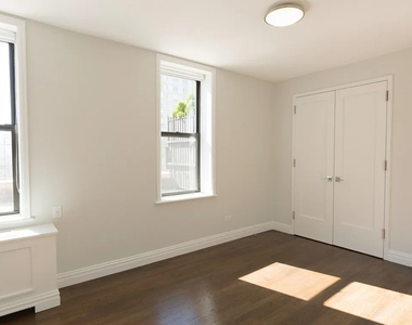 West 70 St  - Photo Thumbnail 6
