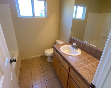 1338 Alexis Way - Photo Thumbnail 13