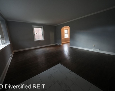 151 Bryn Mawr Ave - Photo Thumbnail 1