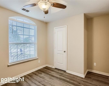 2116 Bluebell Dr Unit - Photo Thumbnail 13